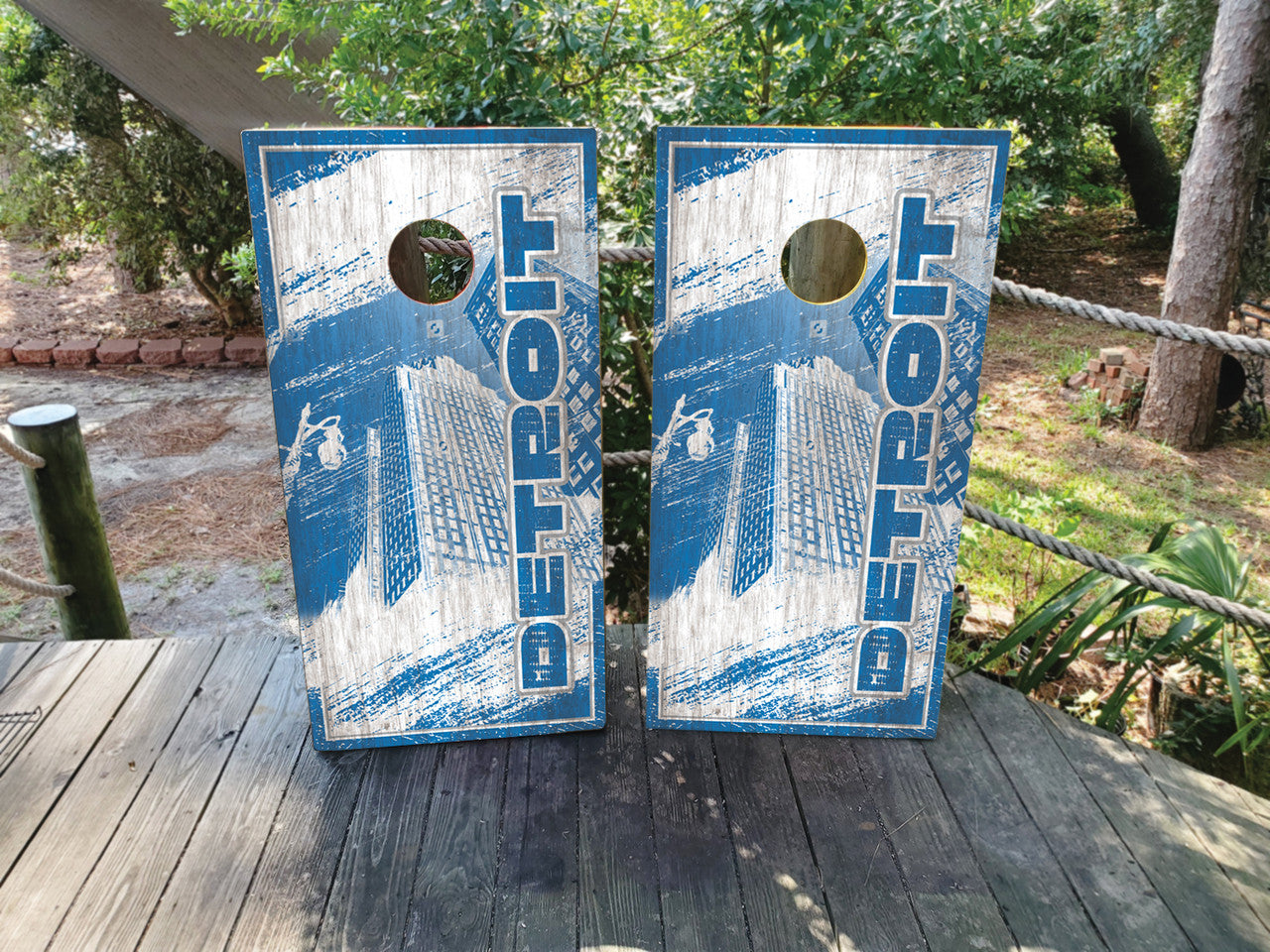 GRUNGY DETROIT SKYLINE CORNHOLE BOARDS / SET- DESIGN 1 / Set