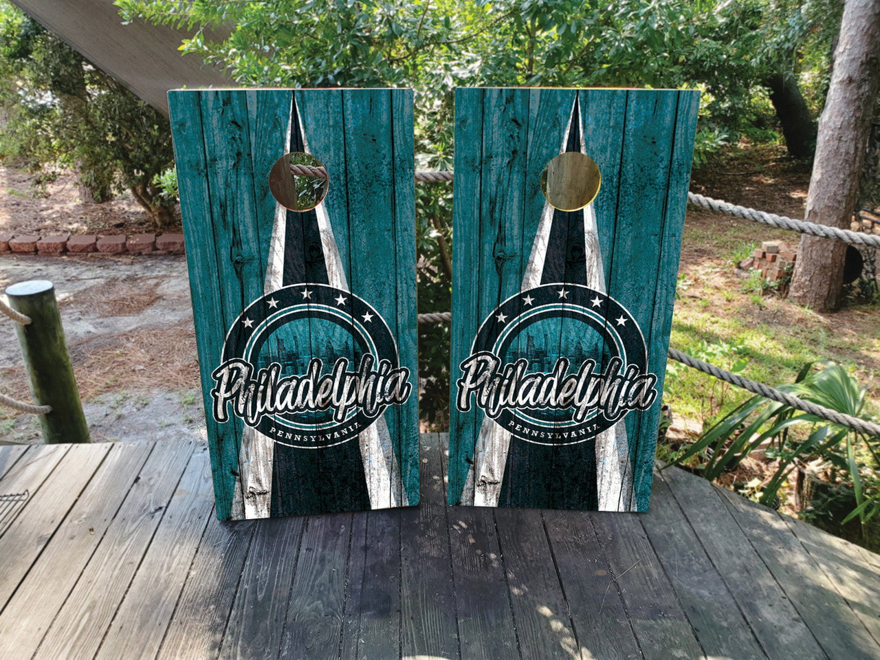 GRUNGY PHILADELPHIA CITY SKYLINE CORNHOLE BOARDS / SET- DESIGN 2 (WOOD GRAIN) / Set
